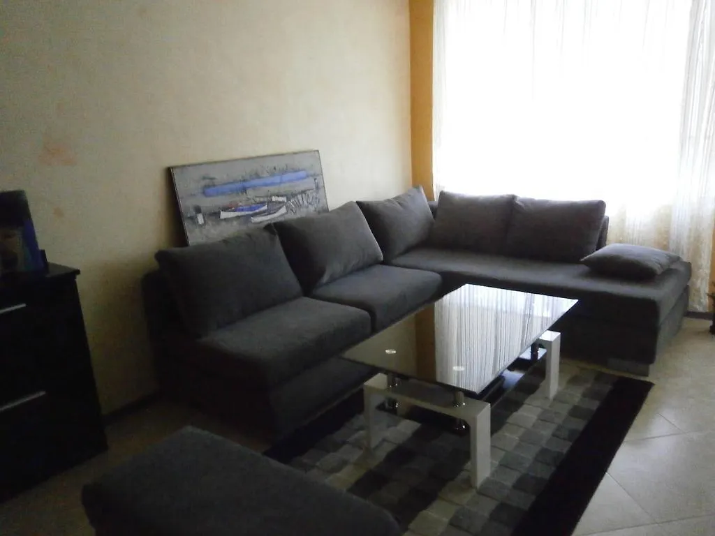 Art Apartment Kiril And Metodi Square Burgas 0*,